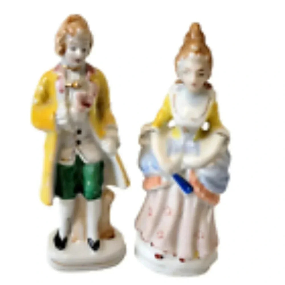 Vintage Porcelain Colonial Figurines Man Woman Statuettes Couple Yellow Pink 5"
